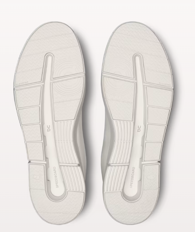 Zapatilla On Running THE ROGER Advantage Men All White