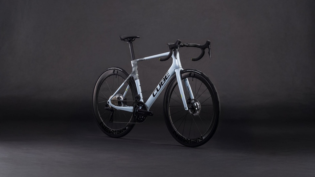 Bicicleta Cube Agree C:62 Race glacier´n´black