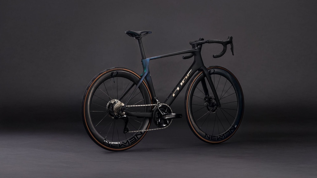 Bicicleta Cube Agree C:62 SLT black´n´black