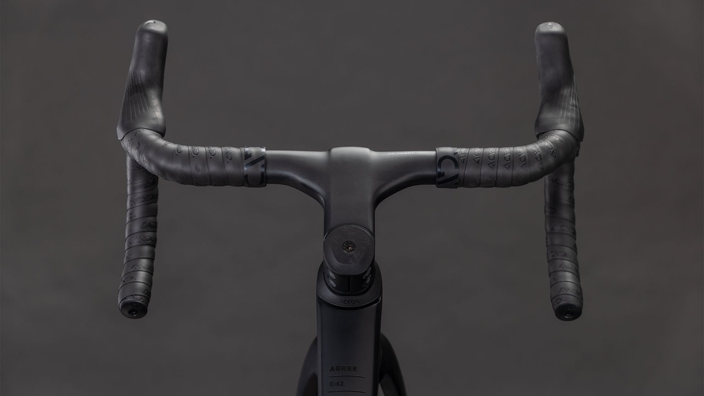 Bicicleta Cube Agree C:62 SLT black´n´black