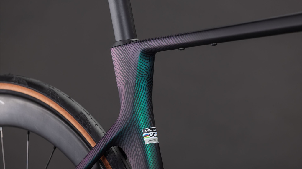 Bicicleta Cube Agree C:62 SLT black´n´black