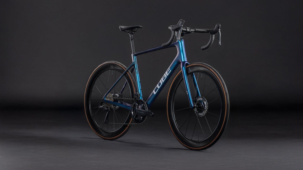 Bicicleta Cube Attain C:62 SLT shiftmint´n´white