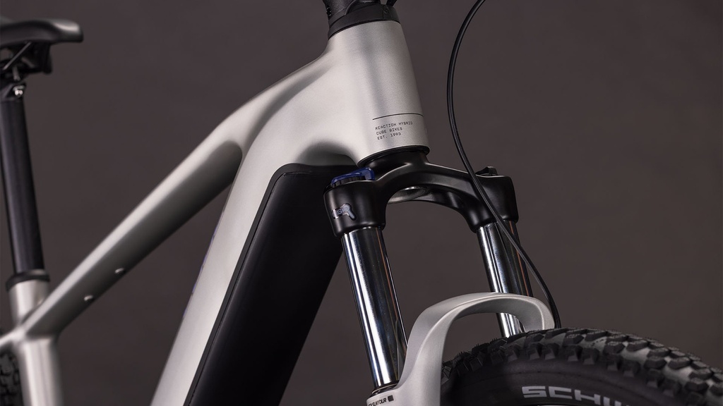 Bicicleta Cube Reaction Hybrid ONE 800 sleekgrey´n´prism