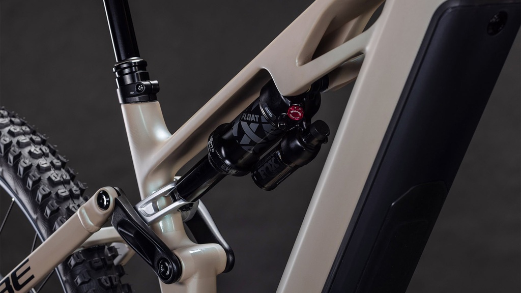 Bicicleta Cube Stereo Hybrid ONE77 HPC SLX 800 glintsand´n´black