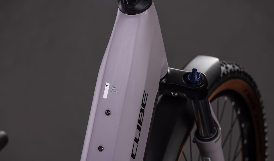 Cube Reaction Hybrid Performance 600 FE plumgrey´n´black