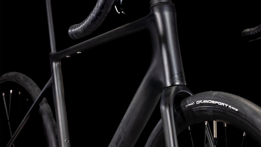 Bicicleta Cube Attain C:62 Race blackline